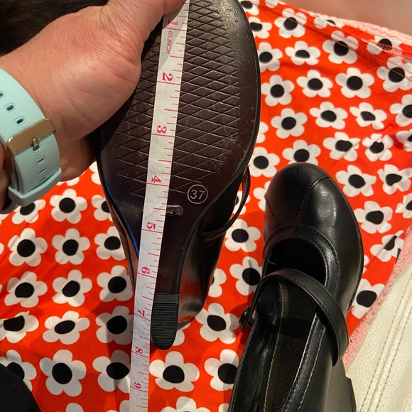 Wedge pump black Spring size 37 7US - Picture 8 of 9